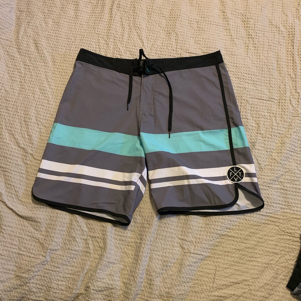 LVFT LIVE FIT BOARD SHORTS NEW